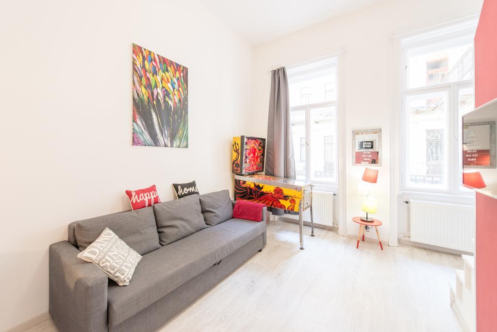 Happy Home Fox - Apartment With Free Pinball Machine Budapest Extérieur photo